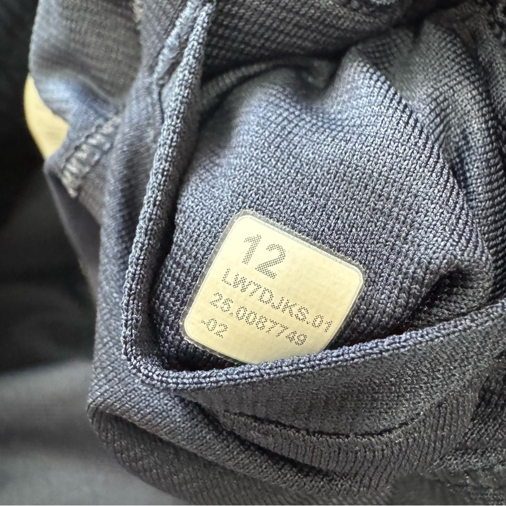 ❌Lululemon Hotty Hot Shorts Women’s 12 Navy 4” Lined Athleisure Running Gym - Picture 4 of 6